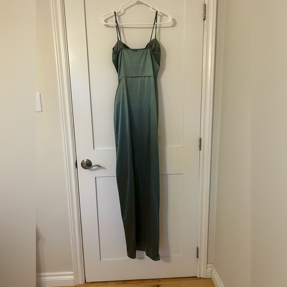 Windsor Prom Dress - Picture 2 of 7